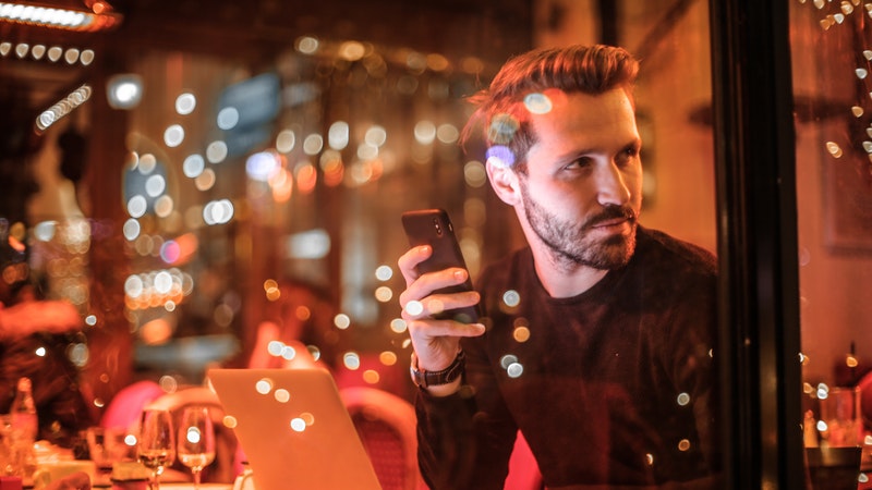 The 30 Conversation Starters To Talk With Women